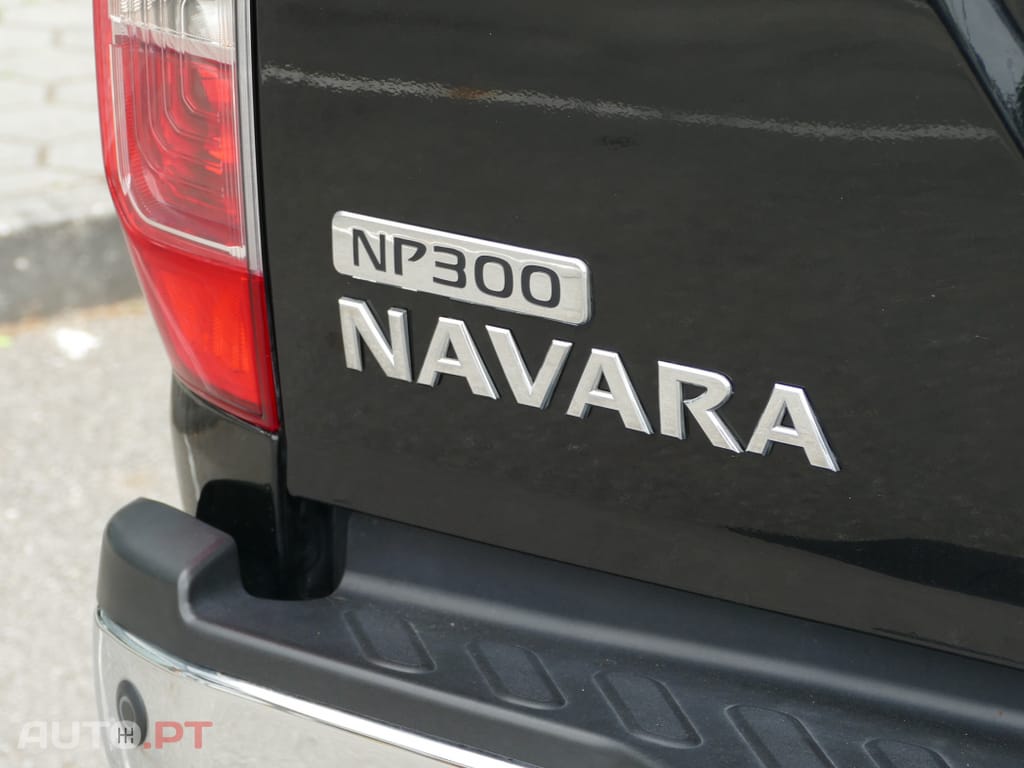 Nissan Navara 2.3 dCi CD 4WD Tekna