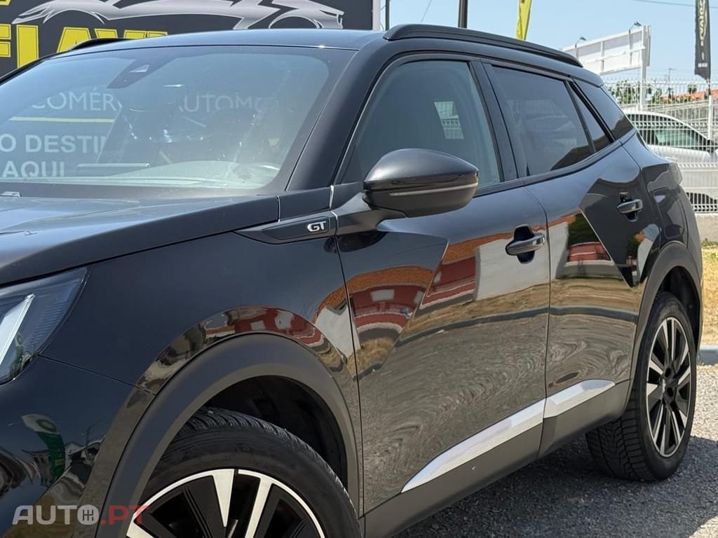 Peugeot 2008 1.2 PureTech GT EAT8