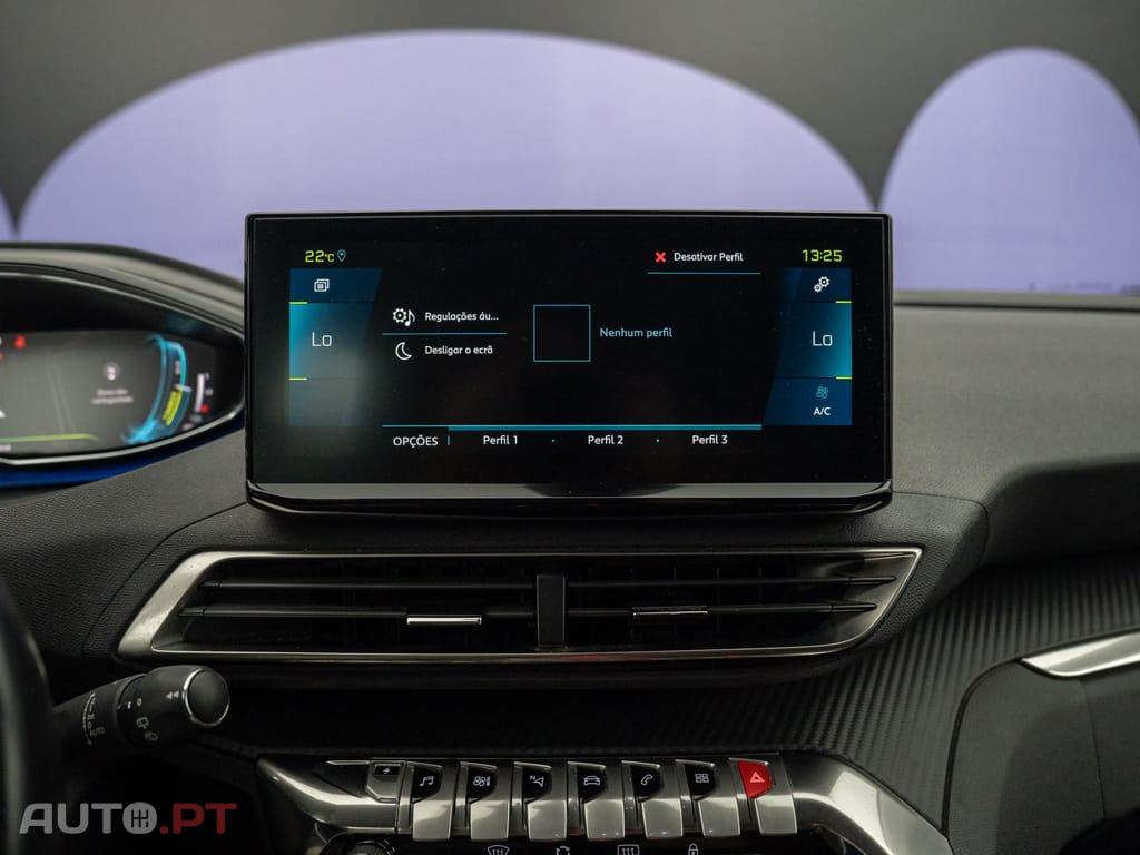 Peugeot 3008 1.6 Hybrid Allure e-EAT8
