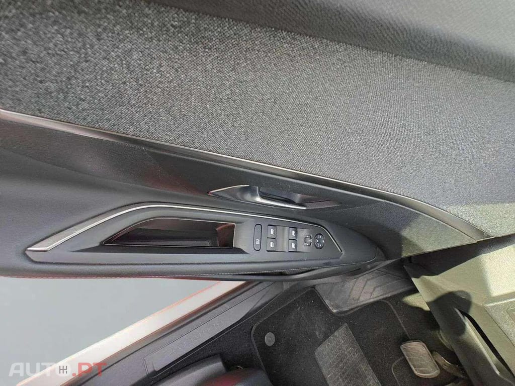 Peugeot 3008 1.5 BlueHdi EAT8 Allure