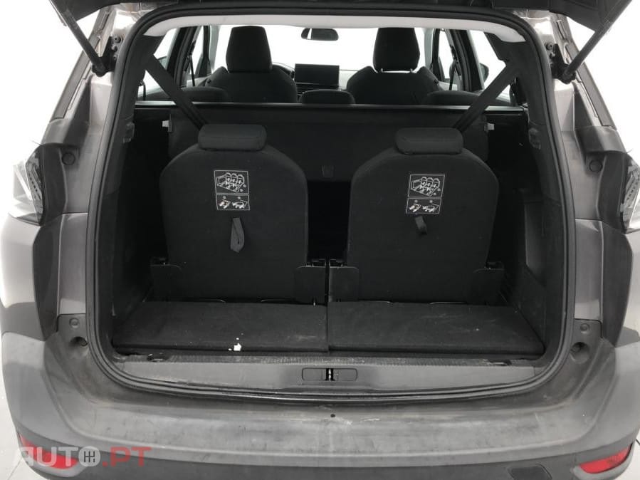 Peugeot 5008 PureTech 130 EAT8 Stop & Start Active Pack