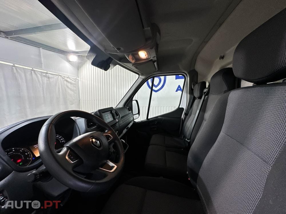 Renault Master L2H2 2.3 DCi 135cv Confort