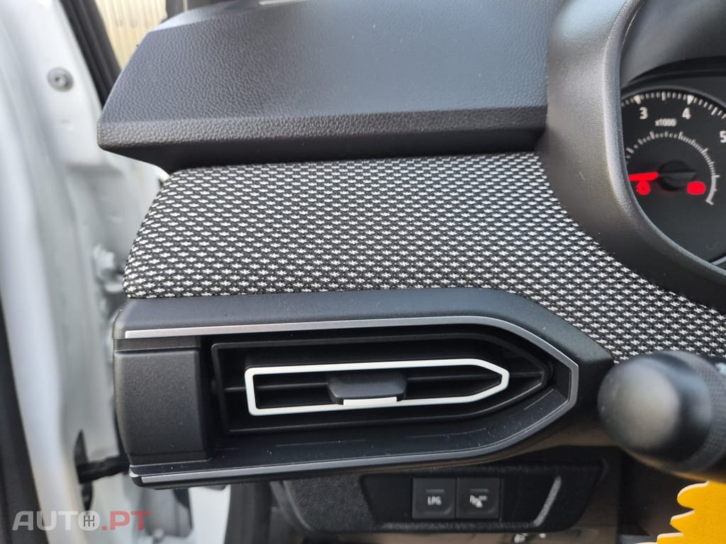 Dacia Sandero 1.0 ECO-G Comfort Bi-Fuel