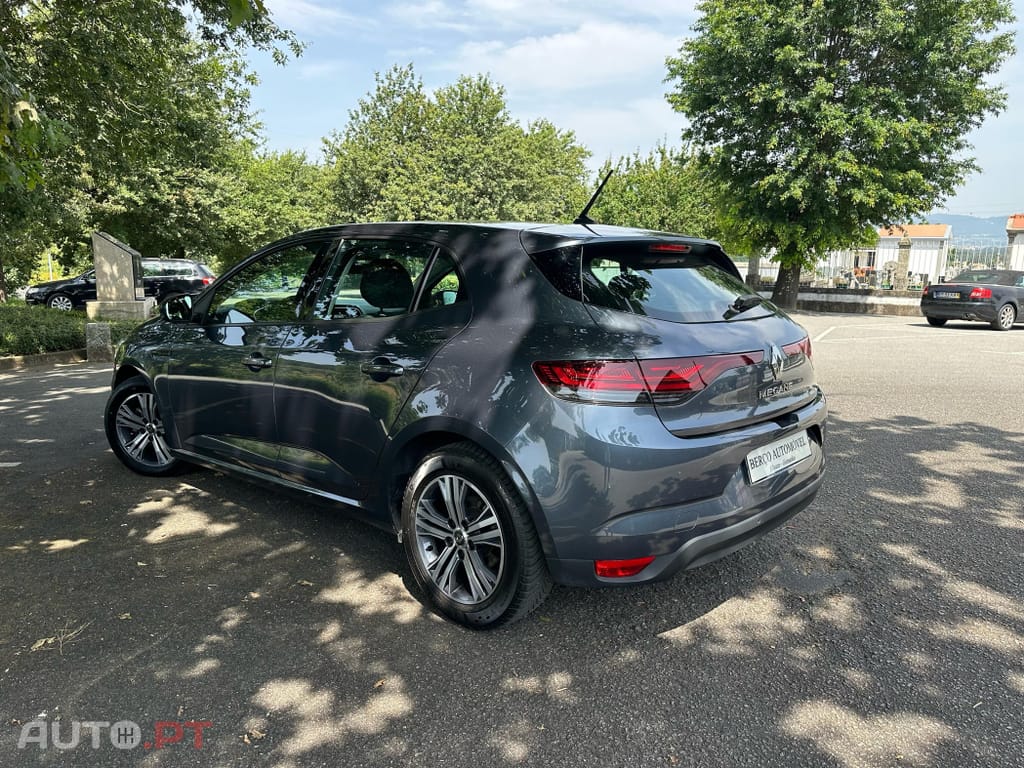 Renault Mégane 1.5 Blue dCi Intens EDC