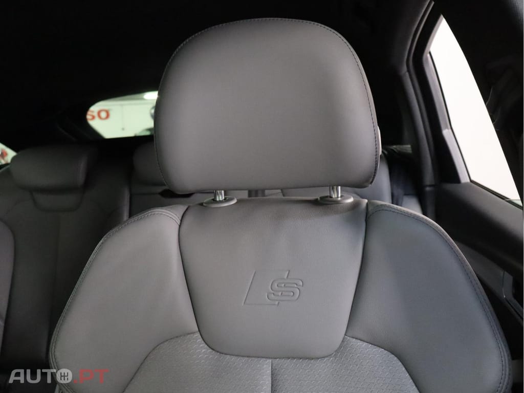 Audi Q5 50 TFSIe quattro S tronic Advance PHEV