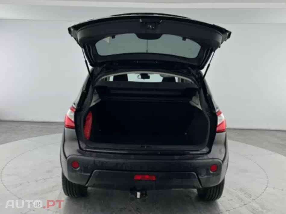 Nissan Qashqai 1.5 dCi Tekna Sport 18