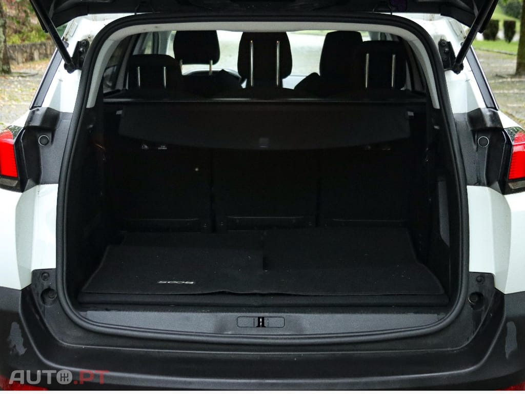 Peugeot 5008 1.5 BlueHDi Allure EAT8