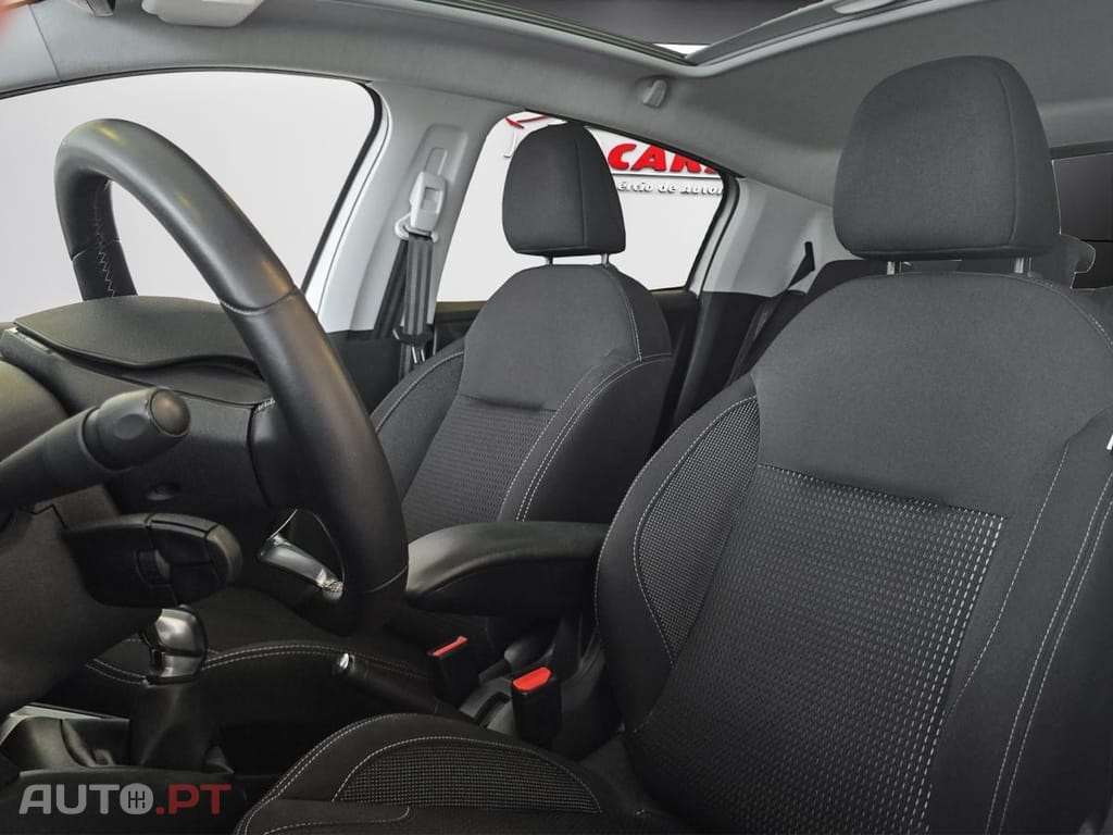 Peugeot 208 1.2 PureTech Signature