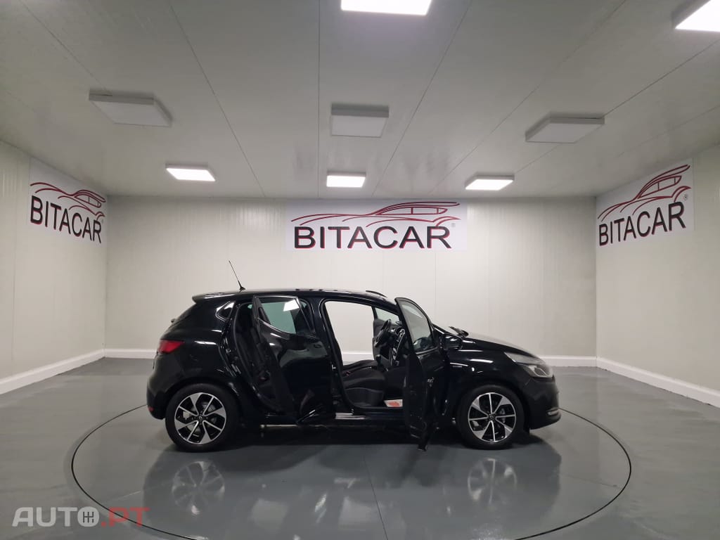 Renault Clio 0.9 TCE LIMITED GPS