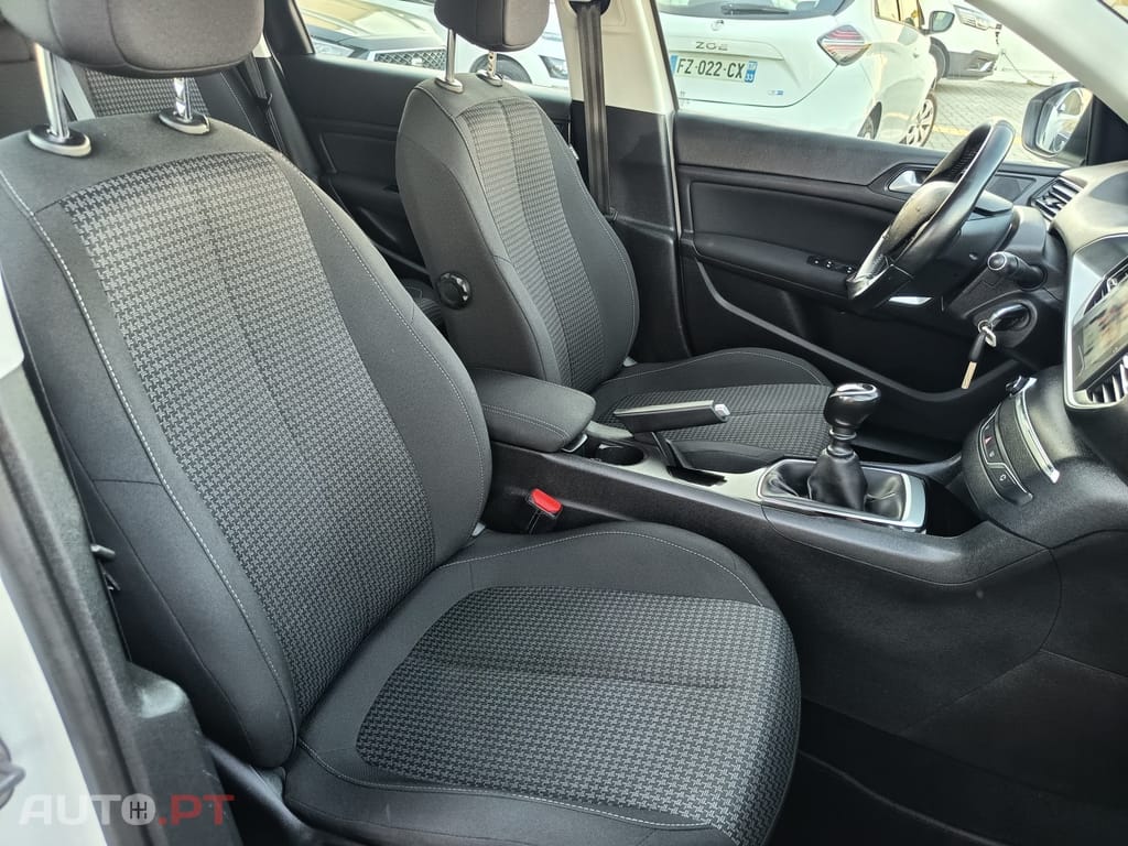 Peugeot 308 SW 1.2 PureTech Style