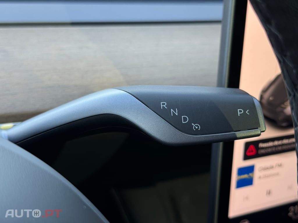 Tesla Model Y Long Range Tração Integral