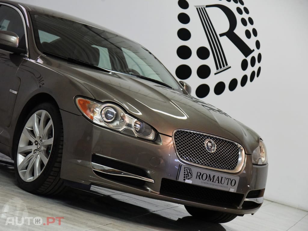 Jaguar XF 2.7 D V6 Luxury