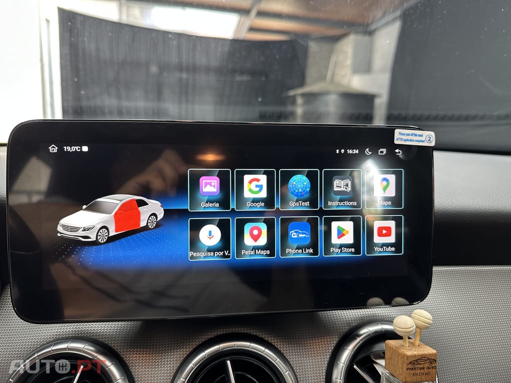 Mercedes-Benz CLA 200 d