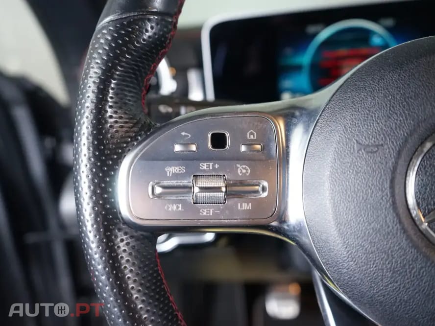 Mercedes-Benz CLA 180 d Shooting Brake AMG Line