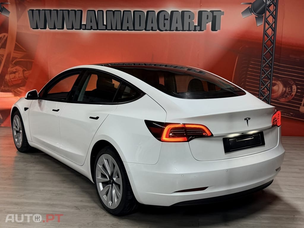Tesla Model 3 Tração Traseira Premium