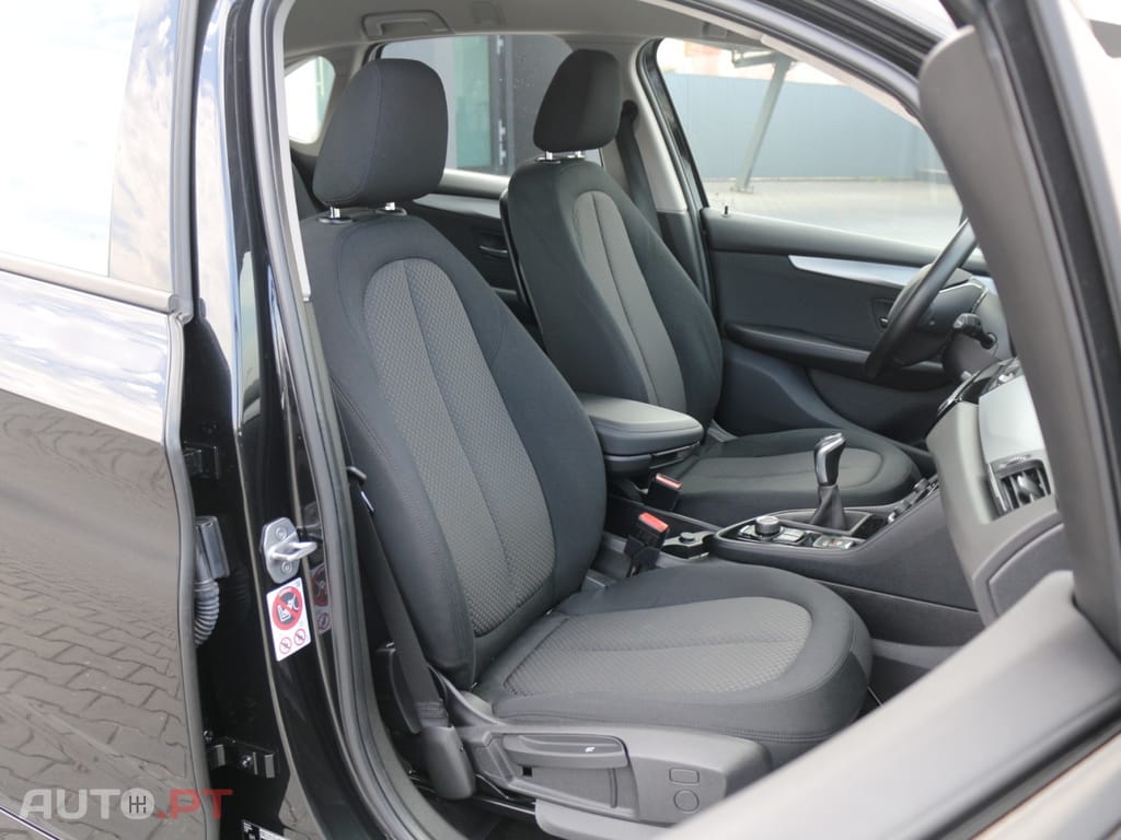 BMW 216 d