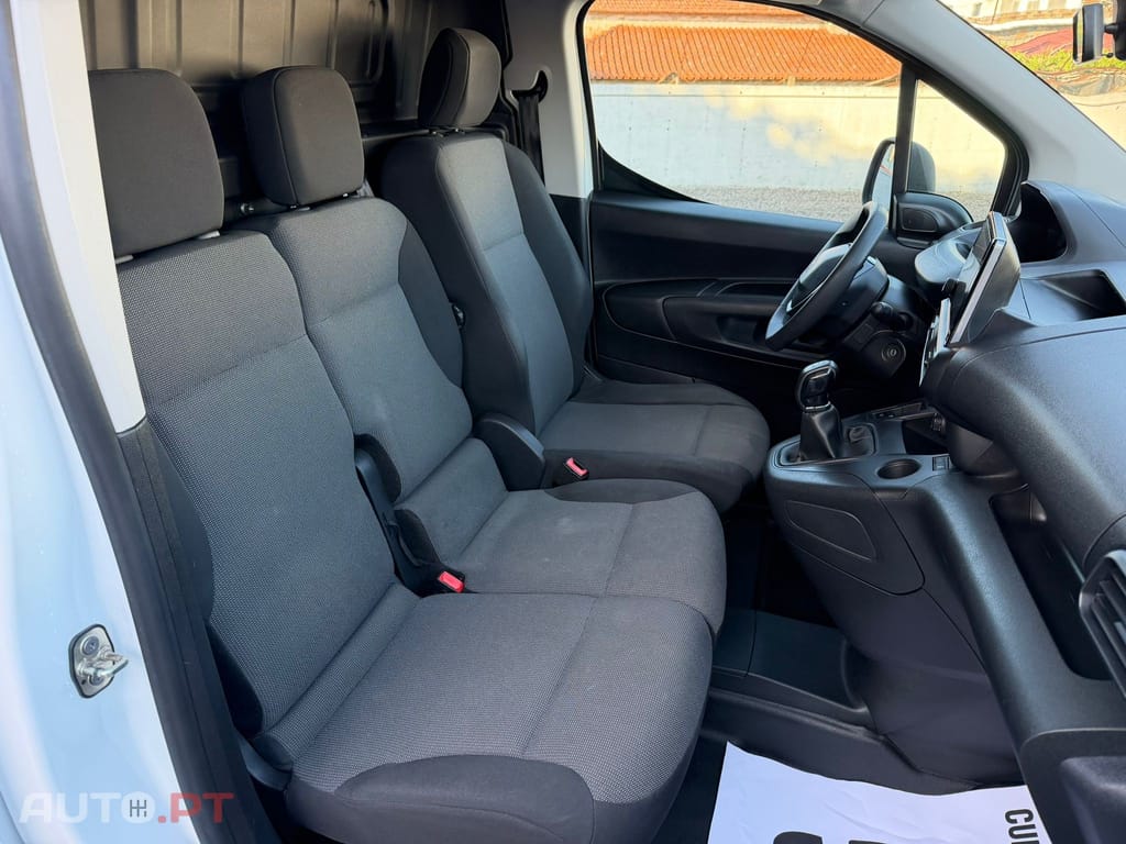 Peugeot Partner 1.5 BlueHDi Asphalt Standard