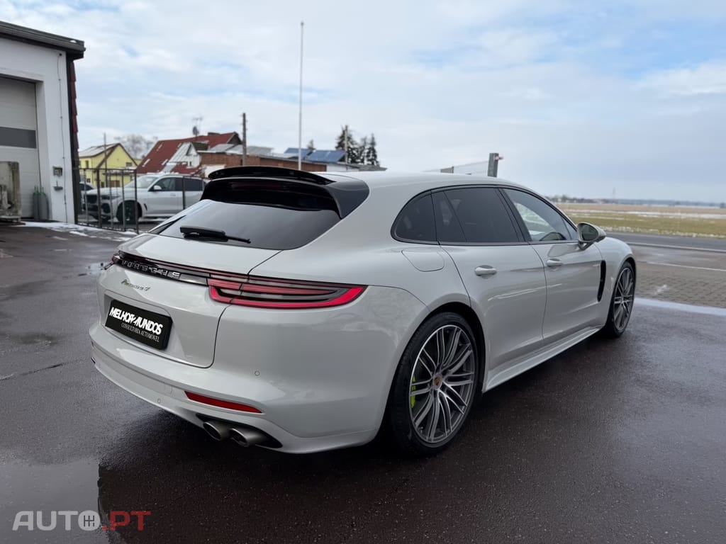 Porsche Panamera 4 E-Hybrid Sport