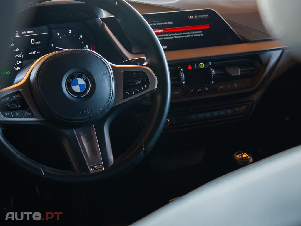 BMW 116 d Pack Desportivo M