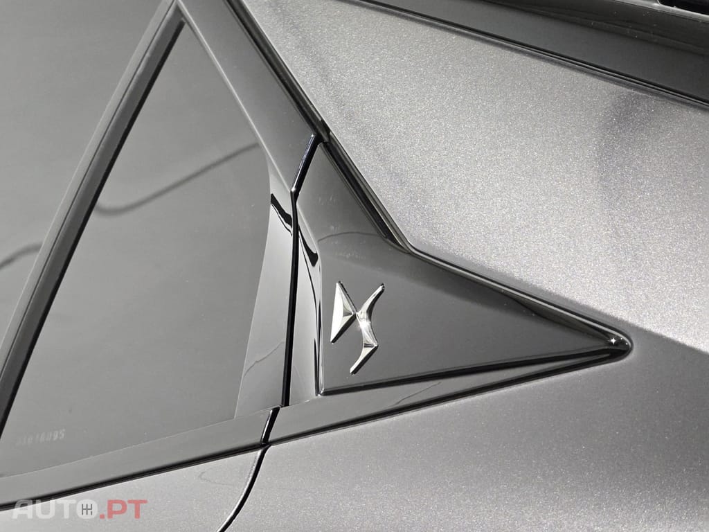 DS DS4 E-Tense Performance Line EAT8
