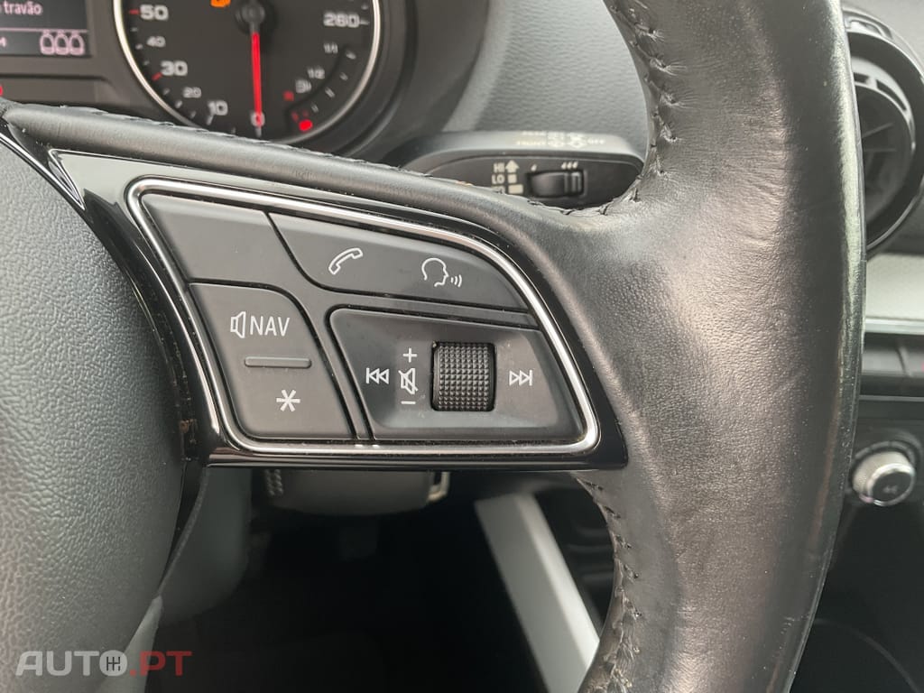 Audi Q2 1.6 TDI Design S tronic