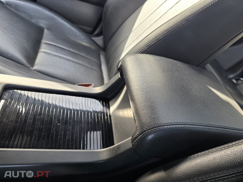 Land Rover Discovery Sport 2.0 TD4 HSE Luxury