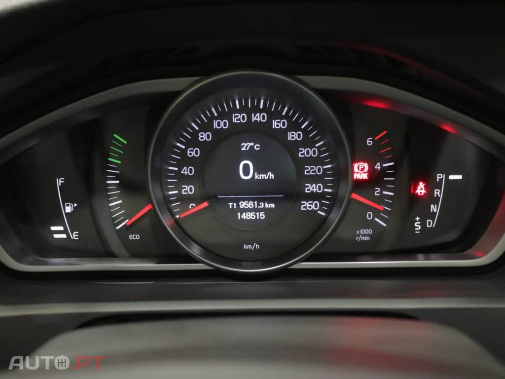 Volvo V40 Cross Country 2.0 D2 Kinetic Geartronic