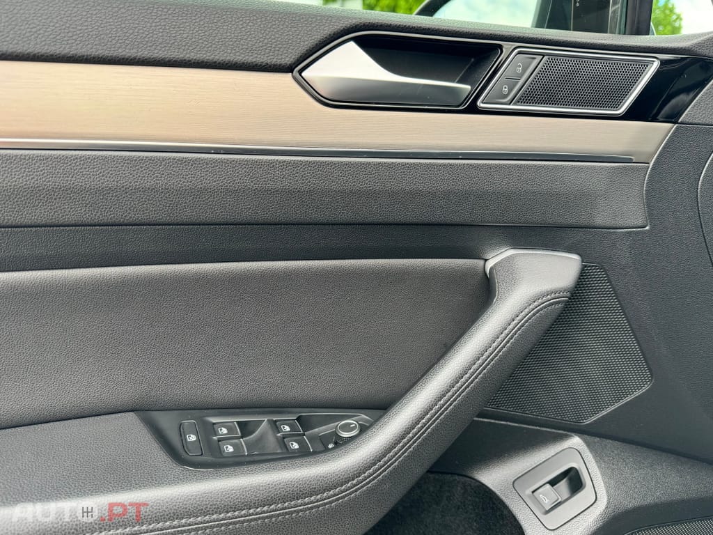 Volkswagen Passat 2.0 TDI R-Line DSG