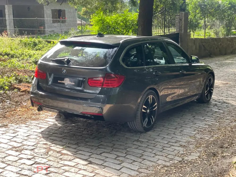 BMW 320 d Touring xDrive Pack M Auto
