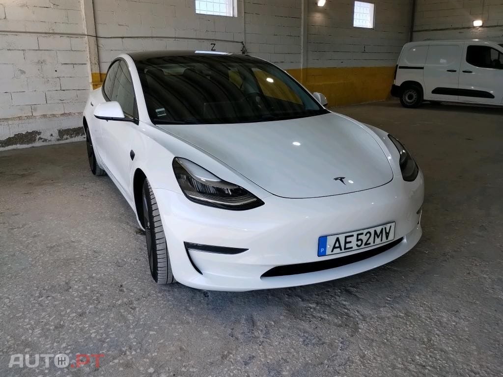 Tesla Model 3 Long-Range Dual Motor AWD