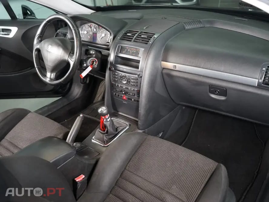 Peugeot 407 Coupé 2.0 HDi