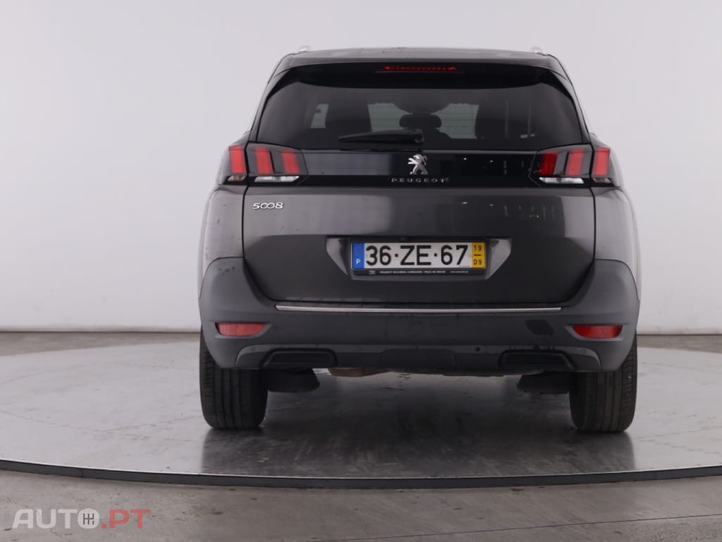 Peugeot 5008 1.2 PureTech Allure EAT8