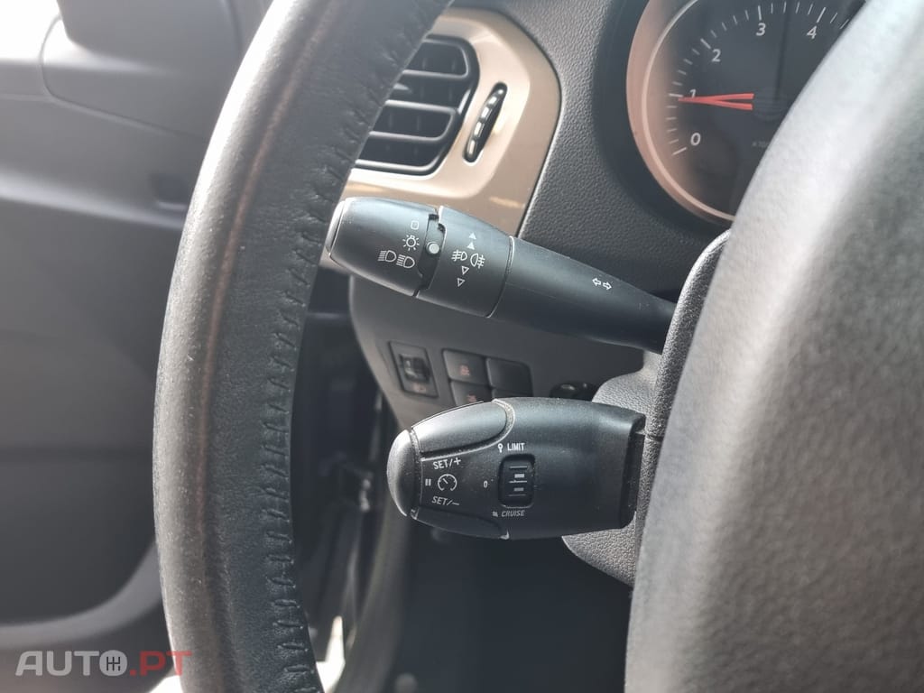 Citroen C-Elysée 1.2 VTi Exclusive