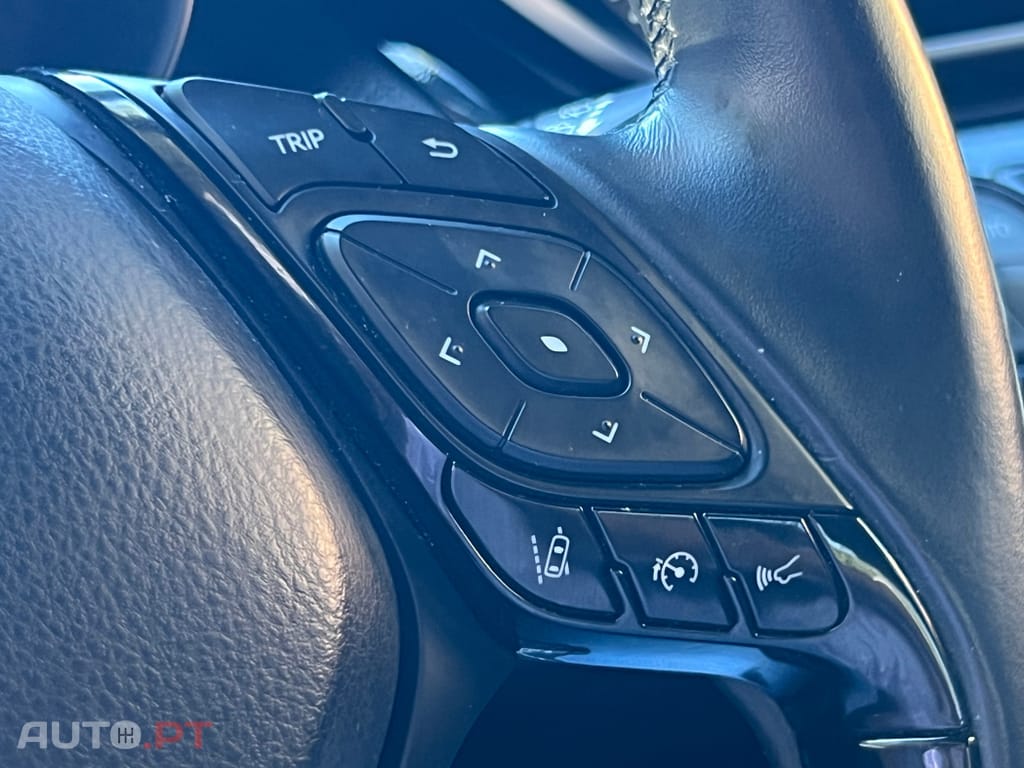 Toyota C-HR 1.8 HSD Exclusive
