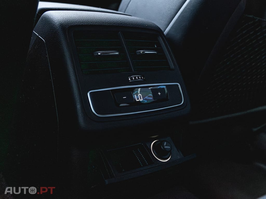 Audi A4 2.0 TDI S-line S tronic