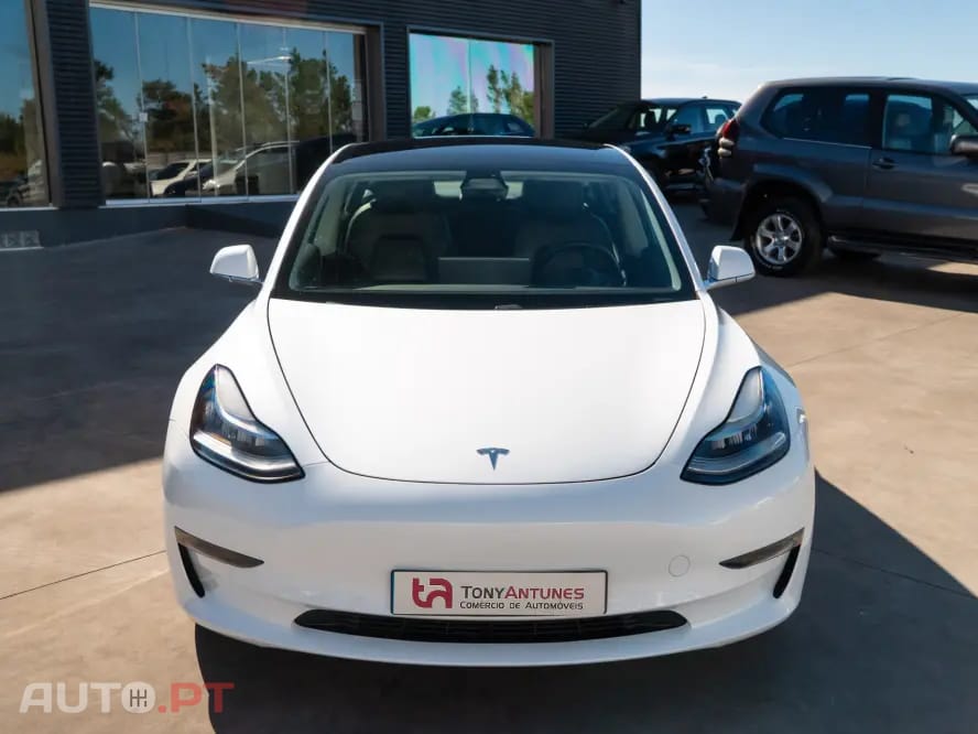 Tesla Model 3 Long-Range Dual Motor AWD