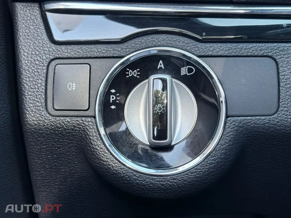 Mercedes-Benz E 350 CGi Avantgarde BlueEfficiency Auto