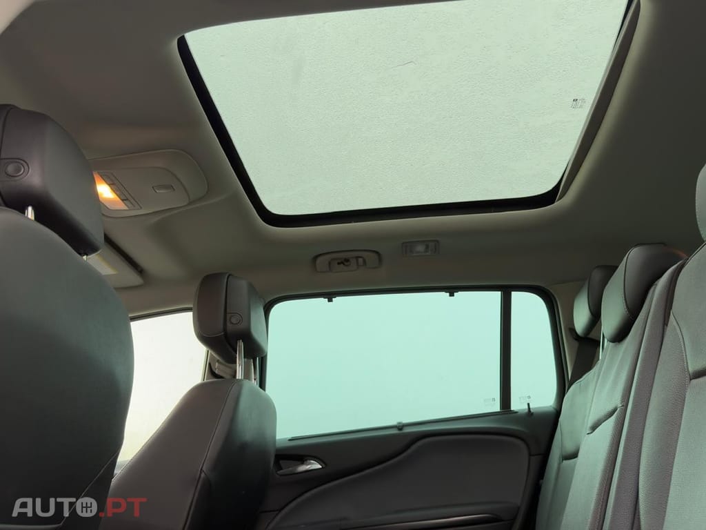 Opel Zafira 1.6 CDTi Executive