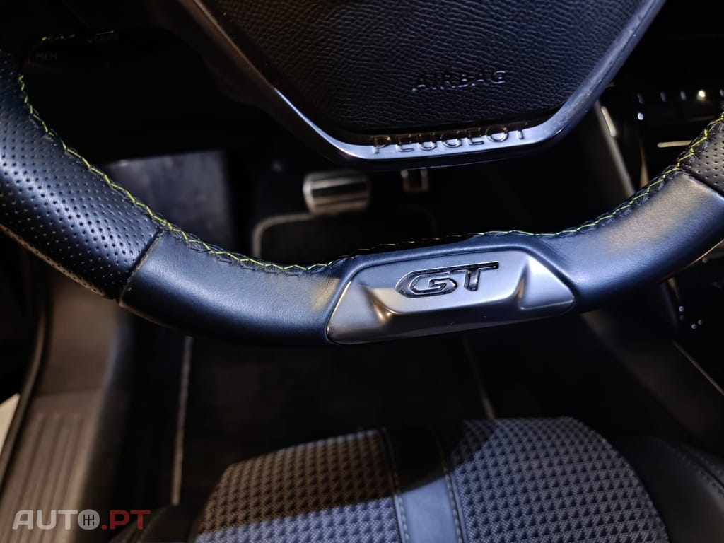 Peugeot 2008 1.5 BlueHDi GT EAT8