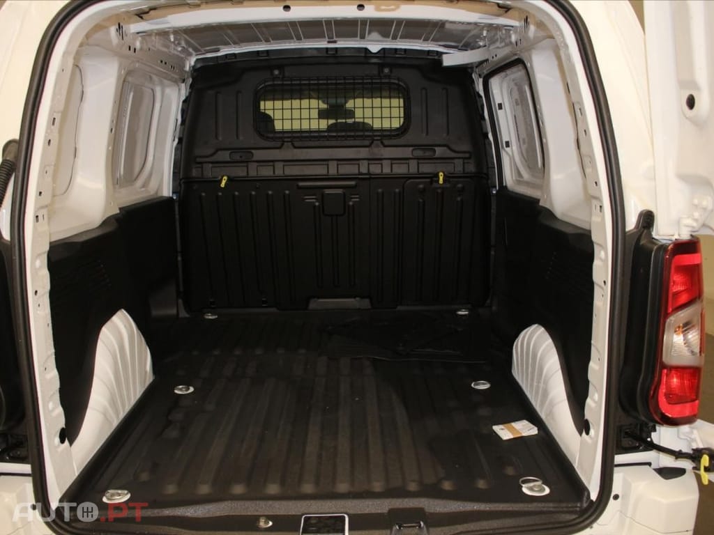 Toyota Proace City 50 kWh Medium Business Look