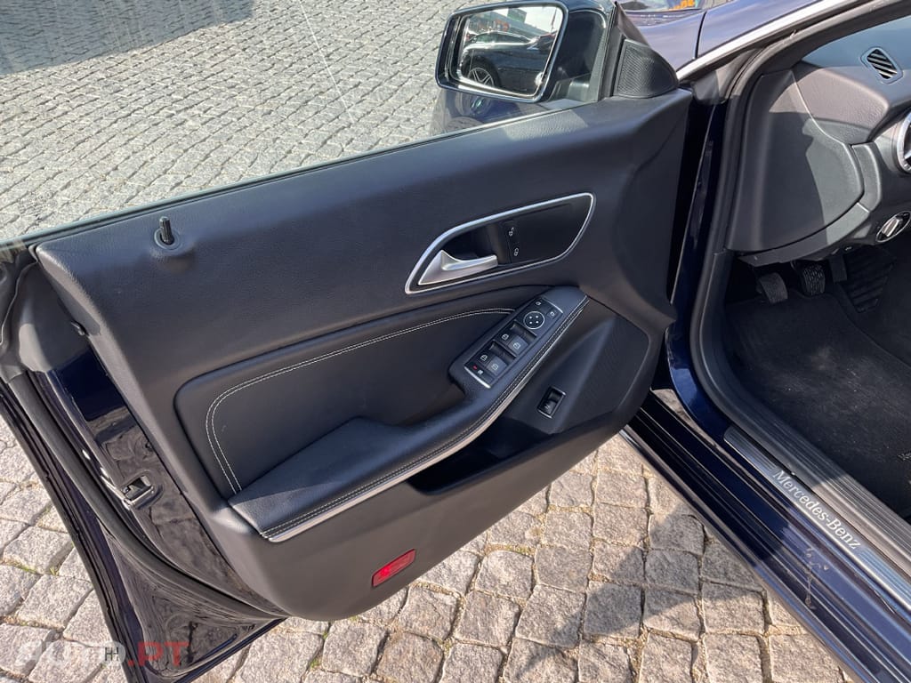 Mercedes-Benz CLA 180 d Urban