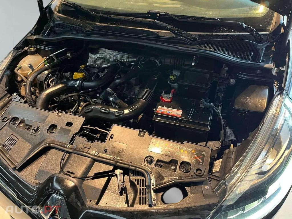 Renault Clio Sport Tourer Tce Limited 