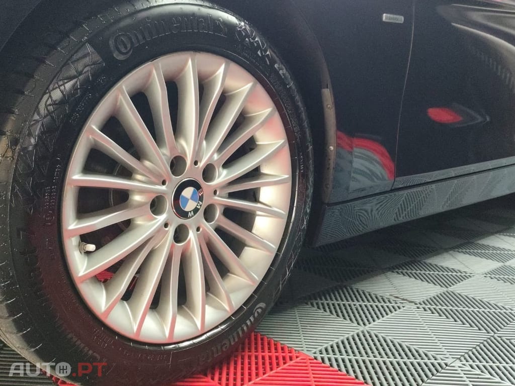 BMW 318 d Line Luxury