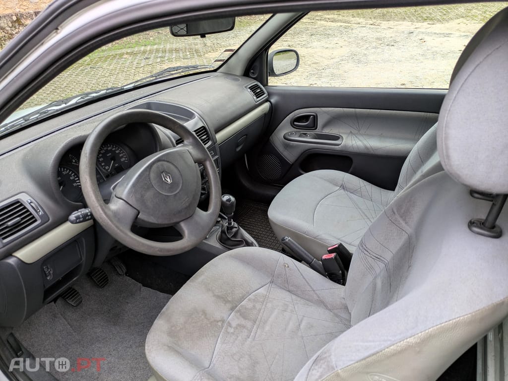 Renault Clio II Fase II Societé 1.5 dCi
