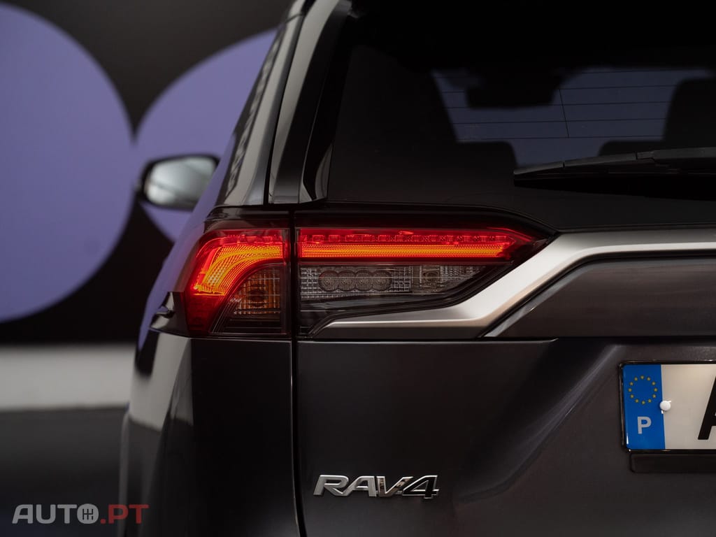 Toyota RAV4 2.5 HDF Plug-in Premium AWD-i
