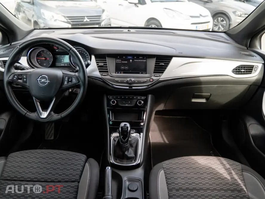 Opel Astra Sports Tourer 1.2 T Elegance