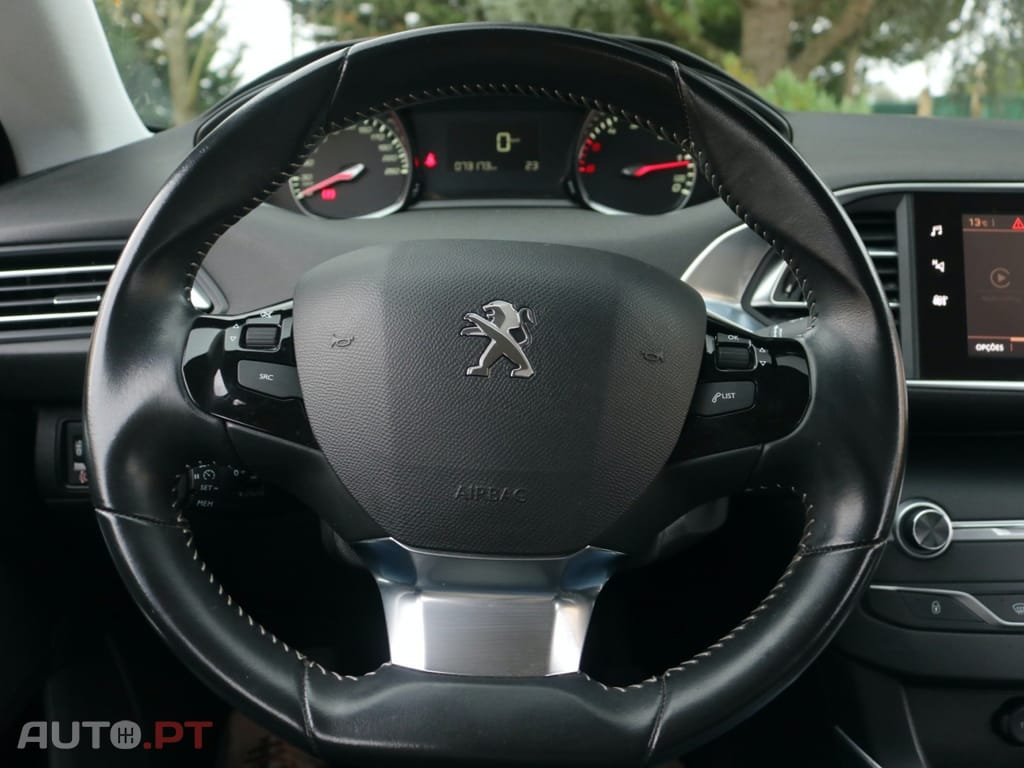Peugeot 308 1.5 BlueHDi Allure Pack