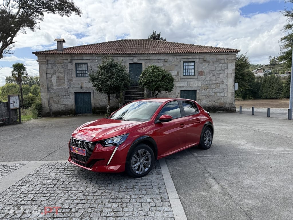 Peugeot E-208 50 kWh Allure