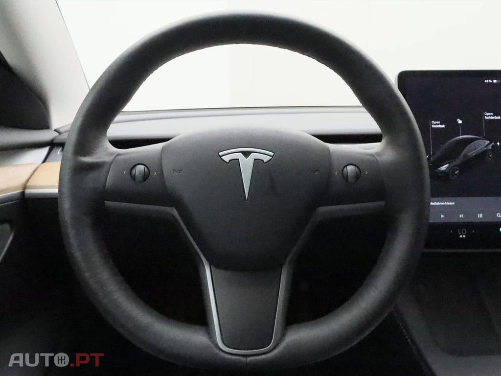Tesla Model 3 Standard RWD Plus