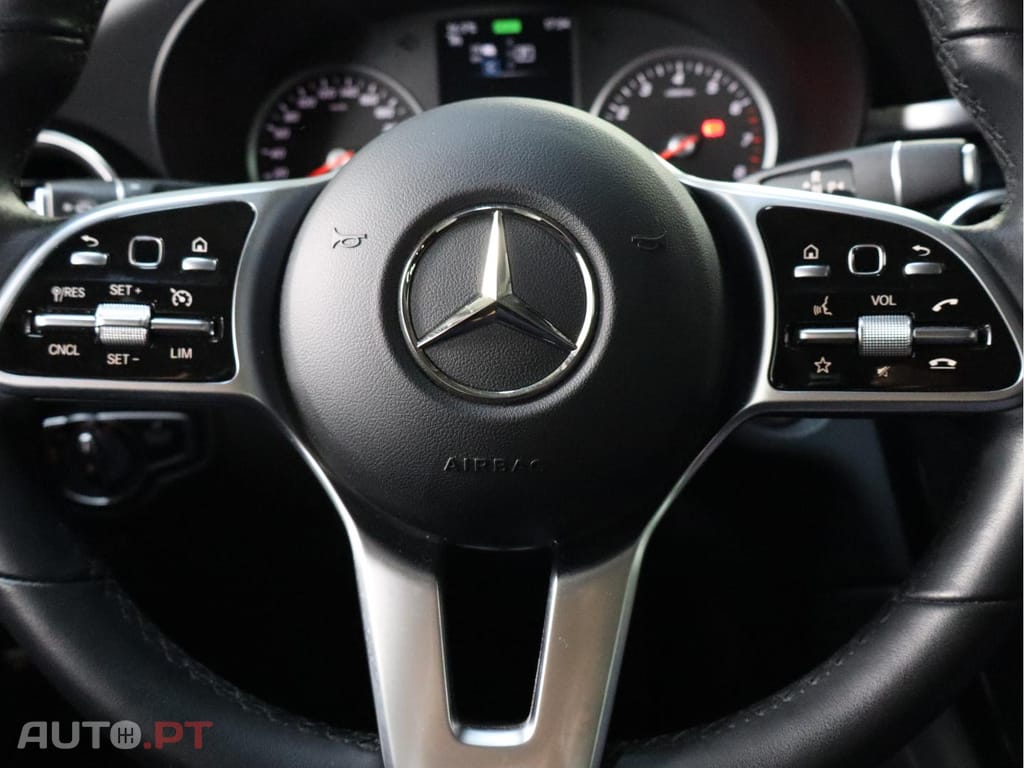 Mercedes-Benz GLC 200  300 e 4MATIC Business